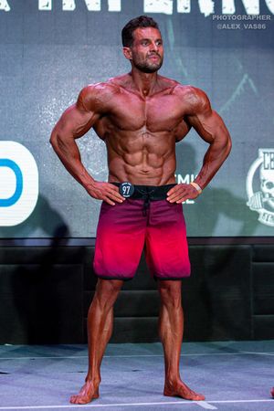 MEN'S PHYSIQUE +179